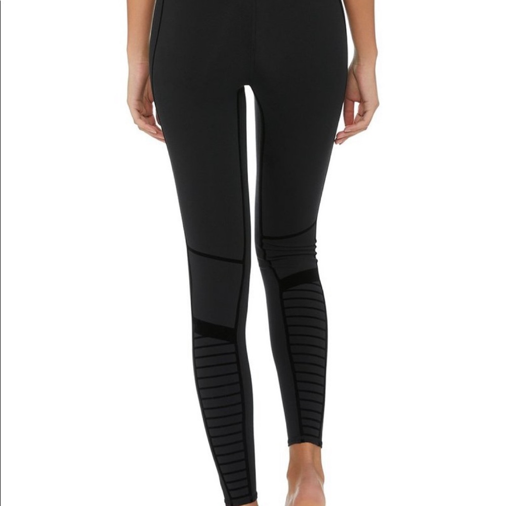 Alo yoga flocked Moto legging EUC! - Picture 4 of 8